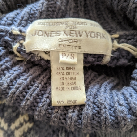 Jones New York hand knit sweater, petite small - Picture 2 of 4